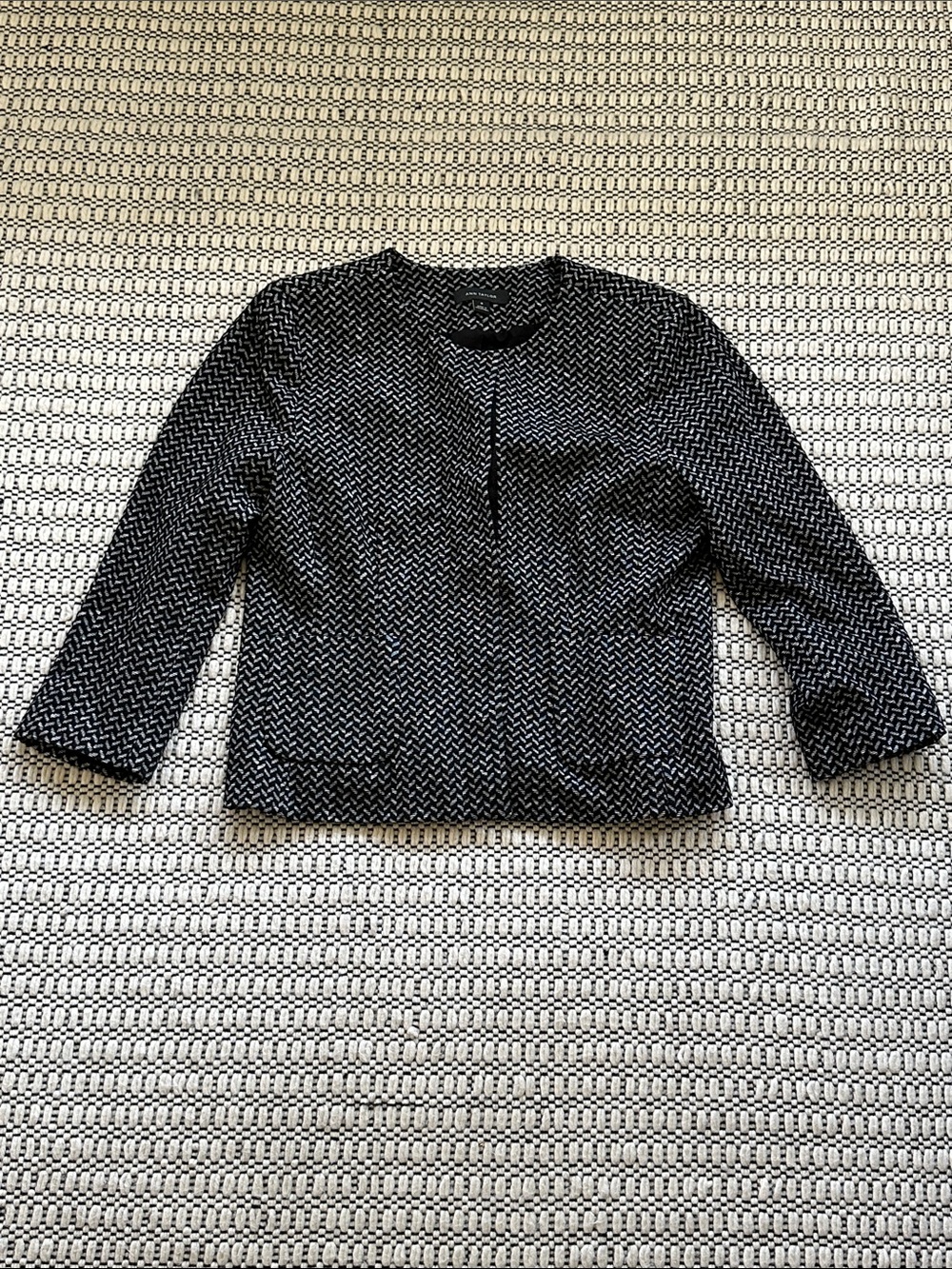 Ann Taylor Black and White Textured Cropped Blazer Fully Lined